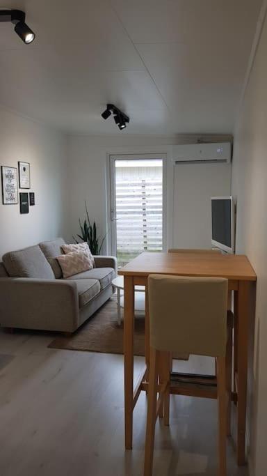 Lgh Lillemor, Naera Havet, Staden Och Naturen Strömstad Esterno foto